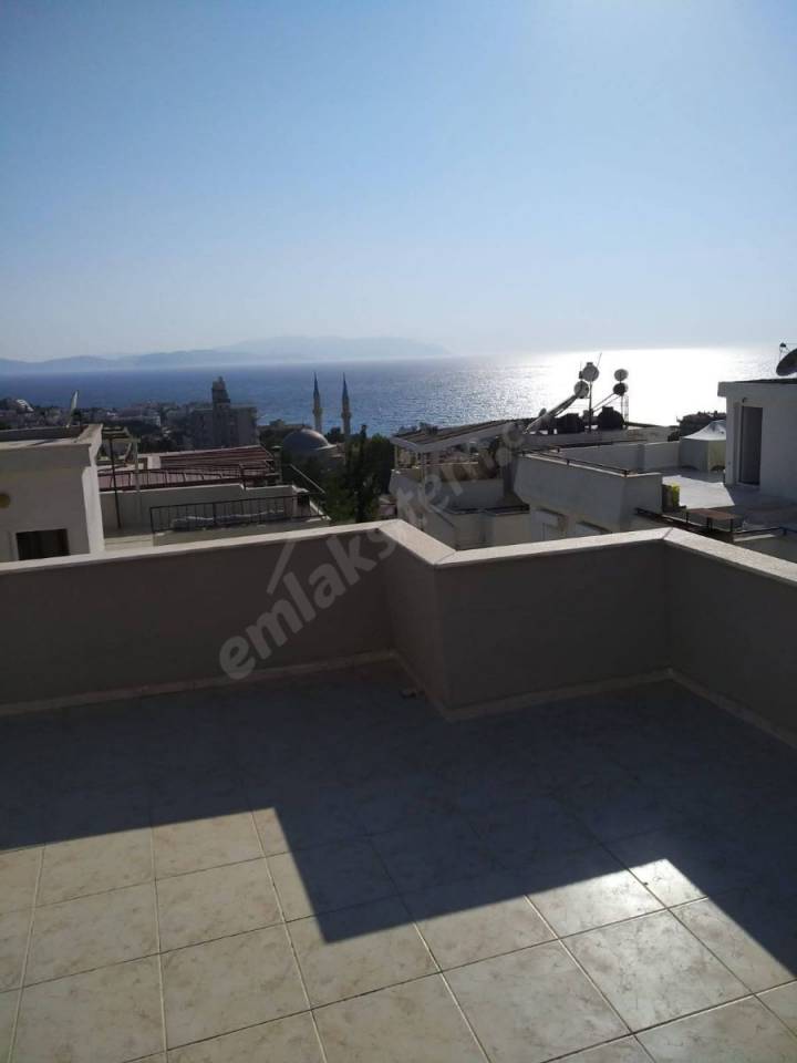 Kuşadası Kadınlar Denizi 4+1 Deniz Manzaralı Villa